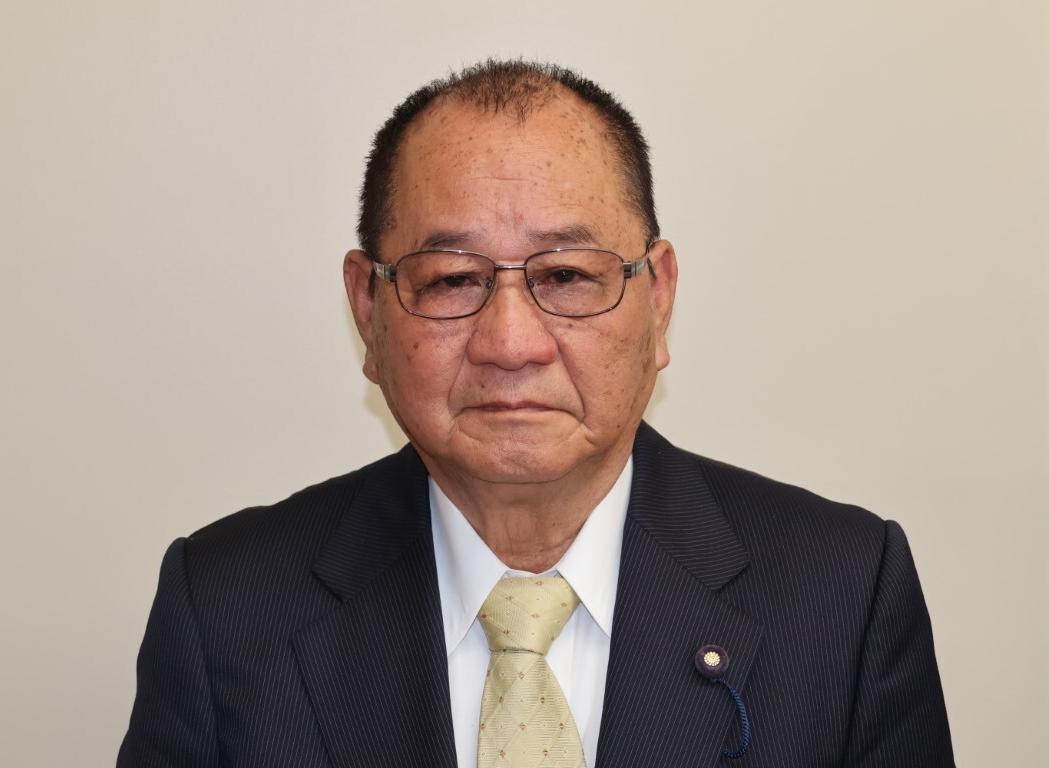 東間永次議員の写真