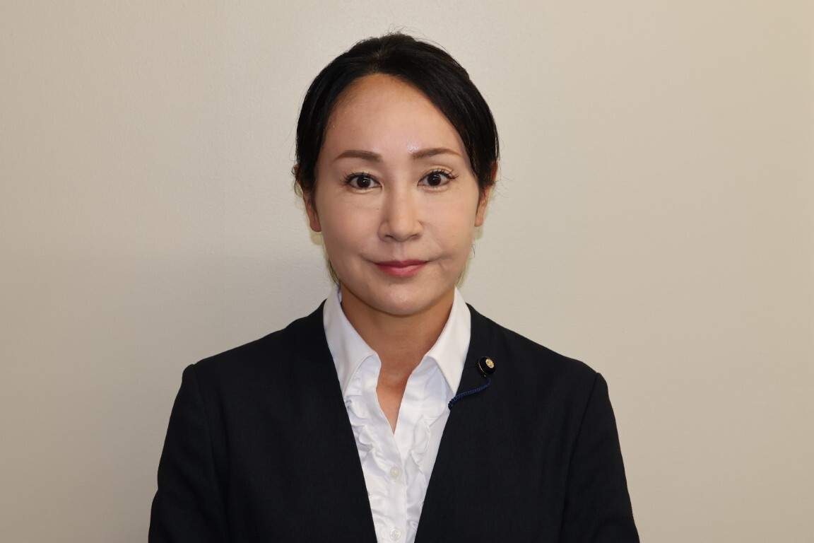 矢部文美議員の写真